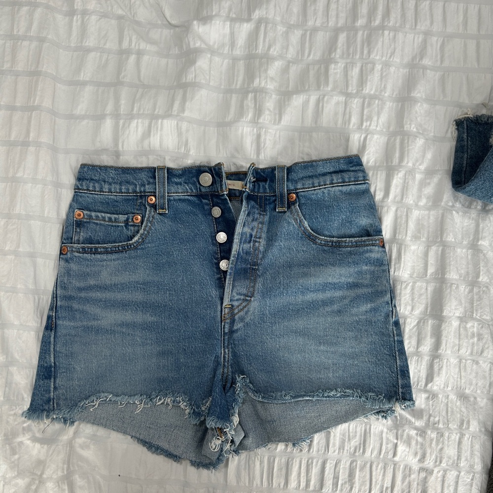 Levi’s Women's Shorts